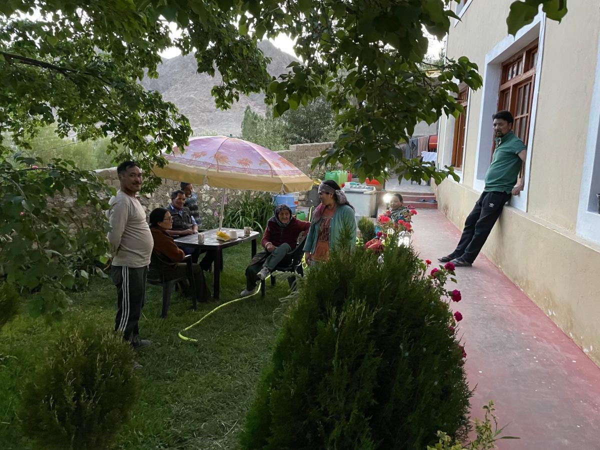 Gaywoo Guest House Leh Dış mekan fotoğraf